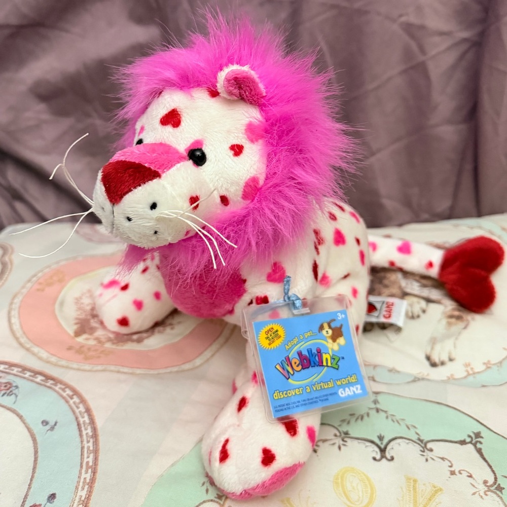 RARE BNWT Webkinz Retired “Love lion” Plush Stuffed Animal Hearts collectible